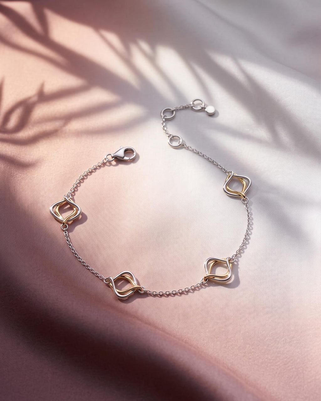 Kit Heath Alicia Golden Fine Station Bracelet