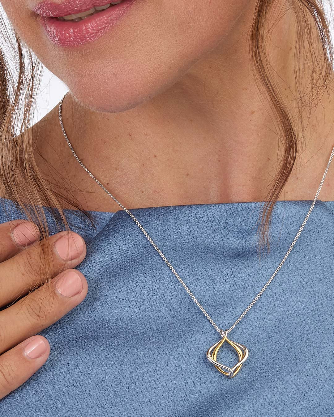 Kit Heath Alicia Golden Petite Necklace