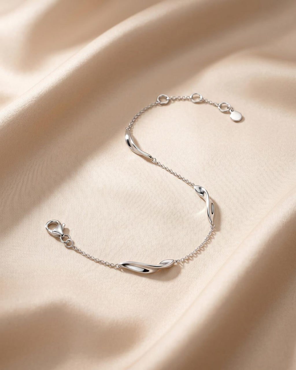 Kit Heath Serenity Curve Station Bracelet